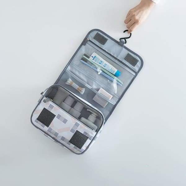 Trousse De Toilette À Suspendre