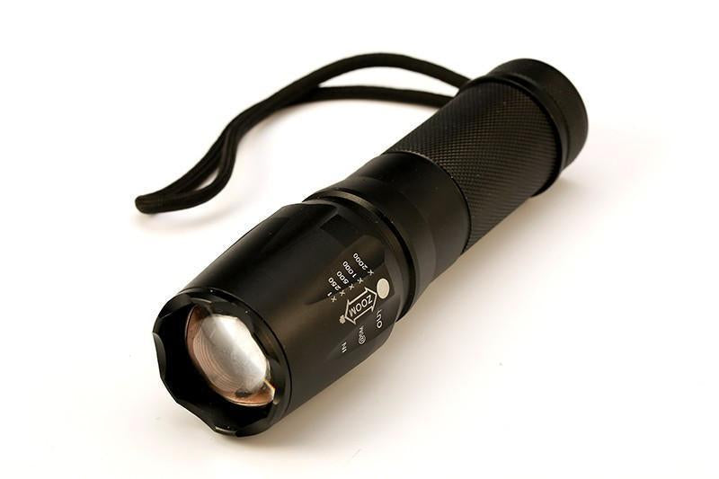 Lampe De Poche Tactique À Del De 2000 Lumens De Catégorie Militaire