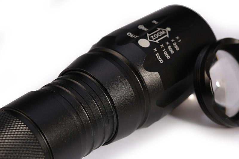 Lampe De Poche Tactique À Del De 2000 Lumens De Catégorie Militaire