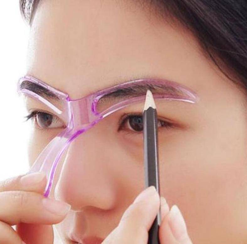 Pochoir De Sourcil Créatif