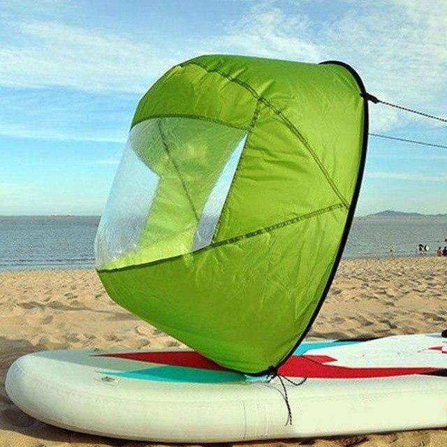 Kayak De Planche À Voile