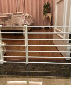 Haut Des Escaliers Portail-Porte Bébé Pour Escaliers